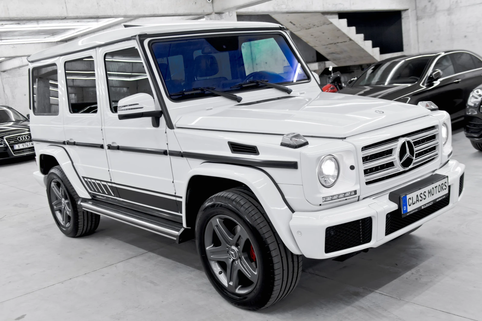 Mercedes-Benz G 350 D* AMG* Designo* , снимка 8 - Автомобили и джипове - 53866577