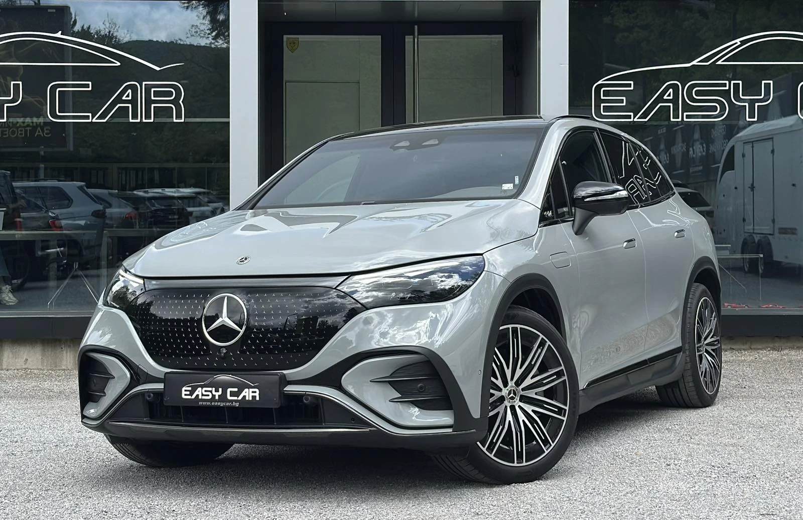 Mercedes-Benz EQE 350 AMG-Line /4MATIC/HYPERSCREEN