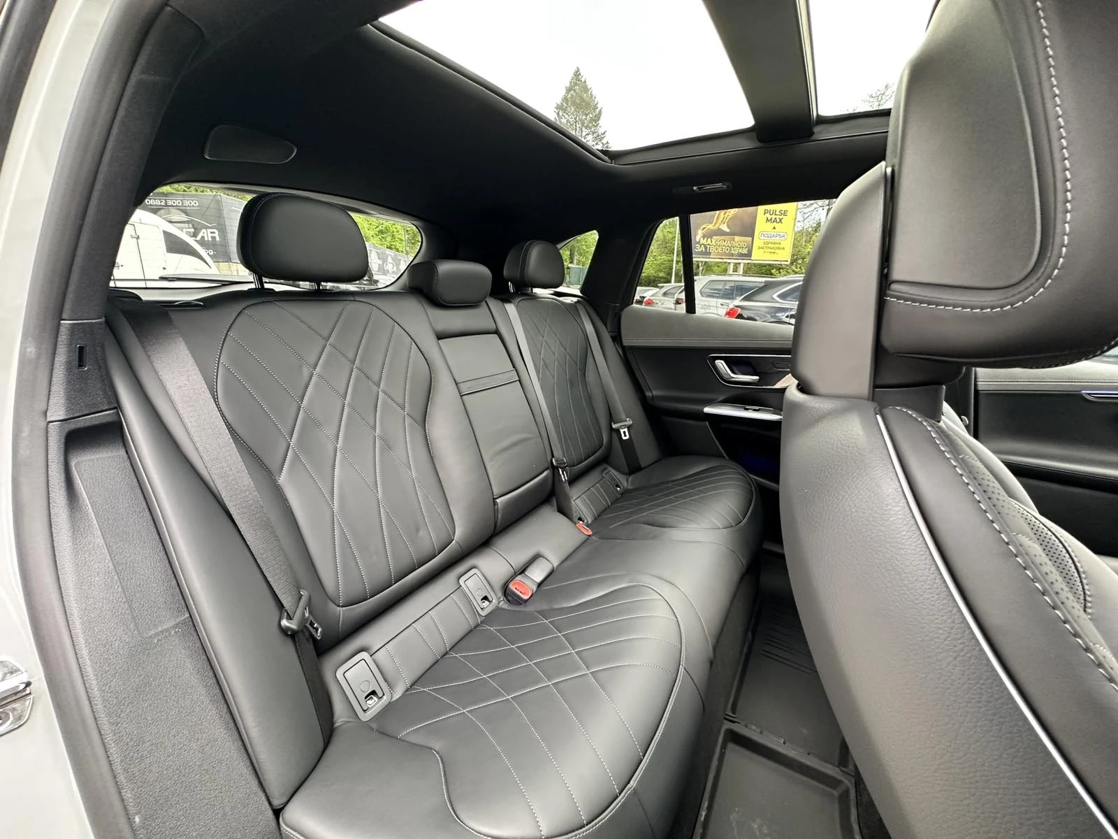 Mercedes-Benz EQE 350 AMG-Line /4MATIC/HYPERSCREEN, снимка 15 - Автомобили и джипове - 54520545