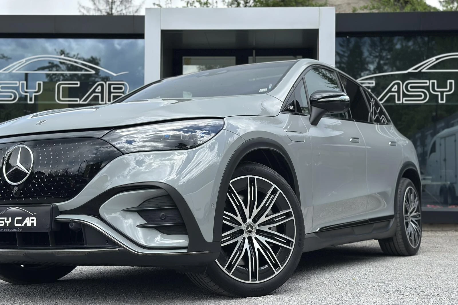 Mercedes-Benz EQE 350 AMG-Line /4MATIC/HYPERSCREEN, снимка 2 - Автомобили и джипове - 54520545