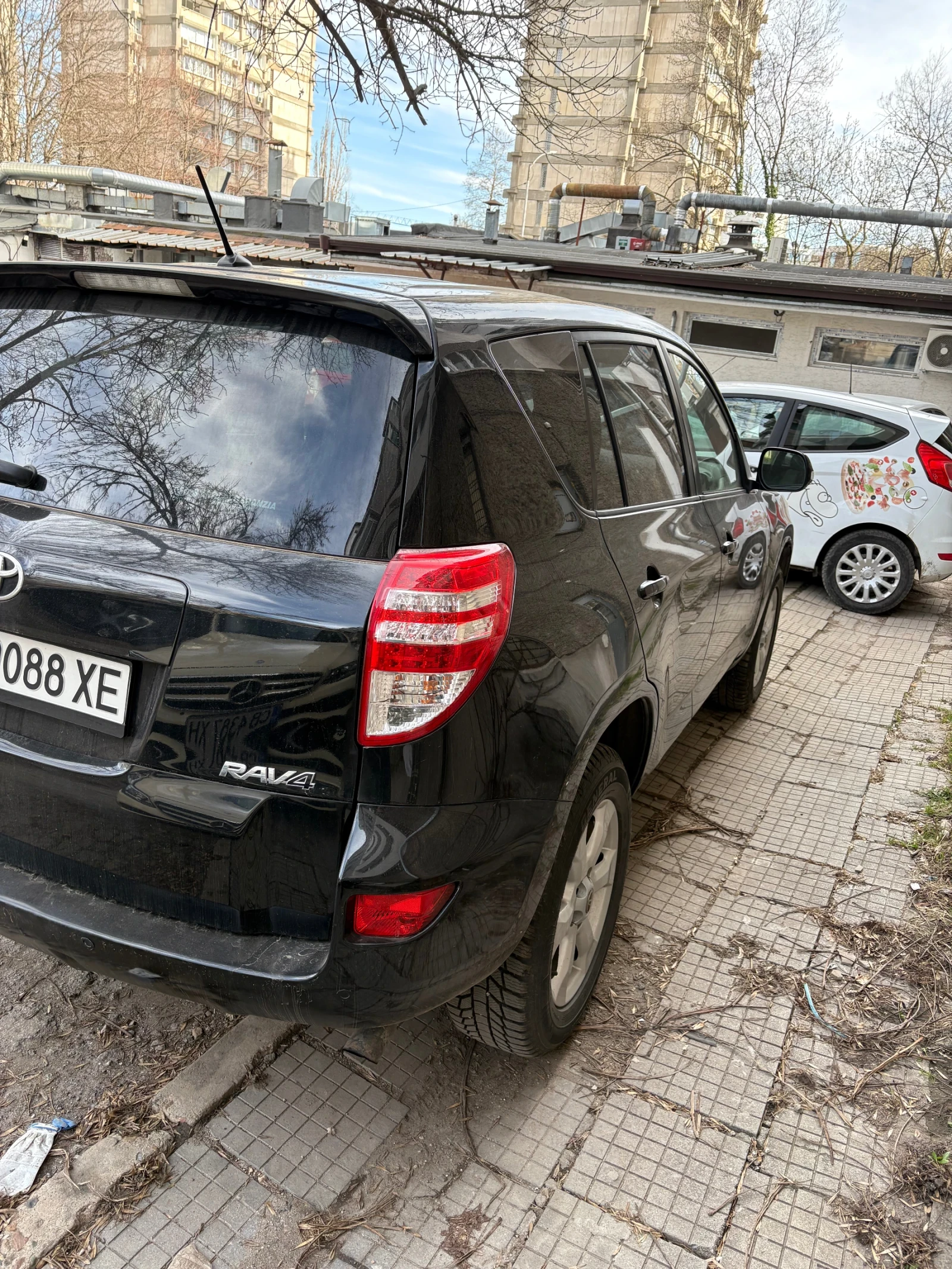 Toyota Rav4 2.2 Dizel, снимка 14 - Автомобили и джипове - 54666059