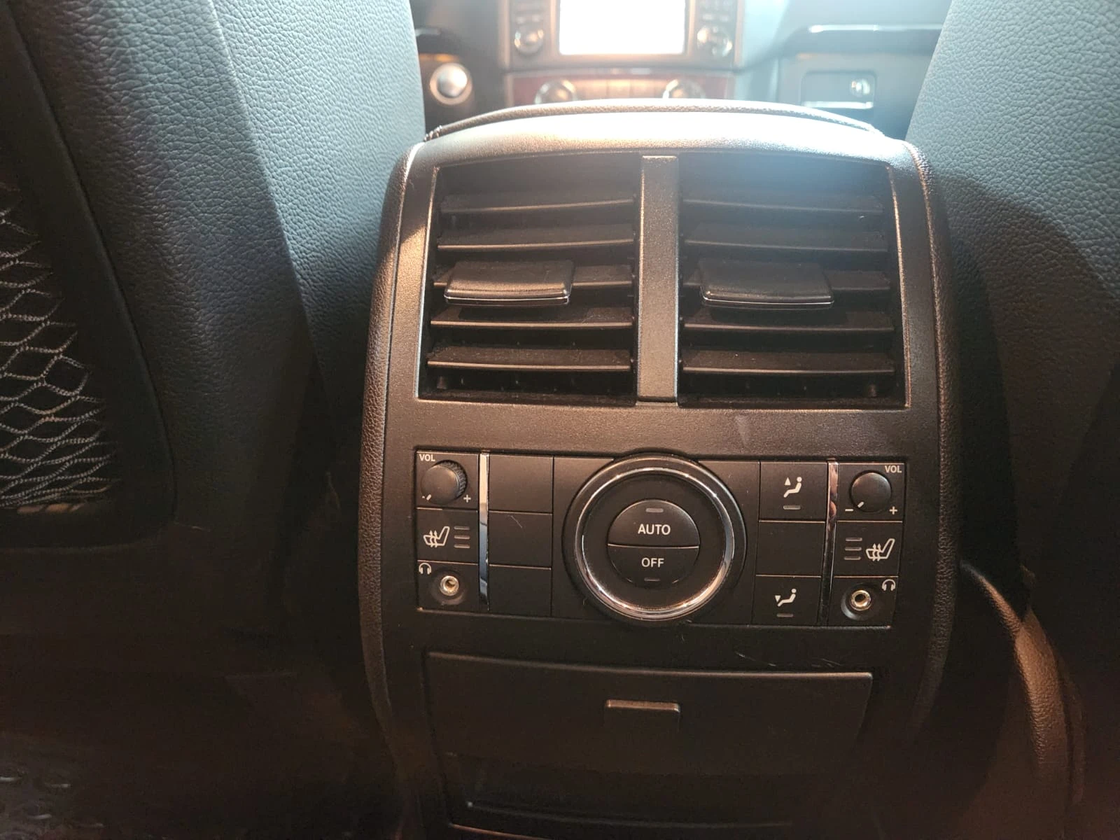 Mercedes-Benz GL 350 Mercedes-Benz GL 350 Bluetec 4 matic, снимка 11 - Автомобили и джипове - 55068982