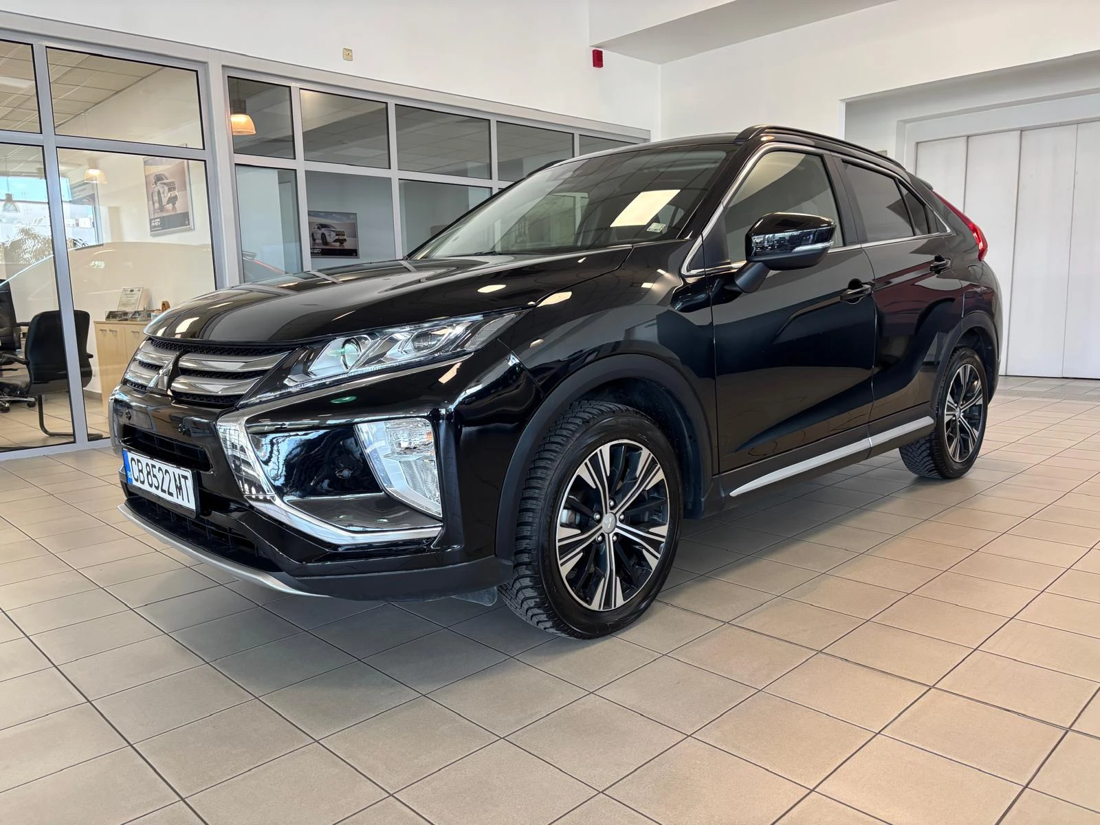 Mitsubishi Eclipse Cross INTENSE 1.5T, снимка 2 - Автомобили и джипове - 55446416