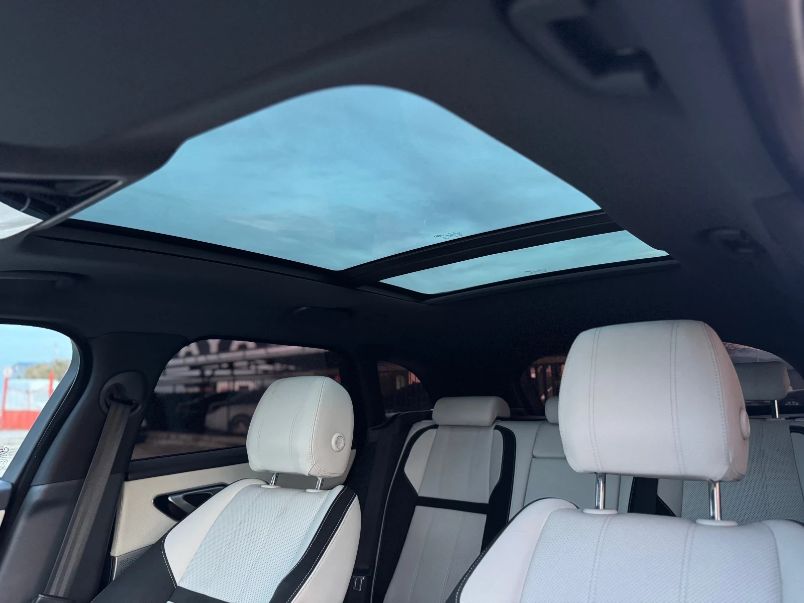 Land Rover Range Rover Velar R-DYNAMIC, снимка 10 - Автомобили и джипове - 55642689