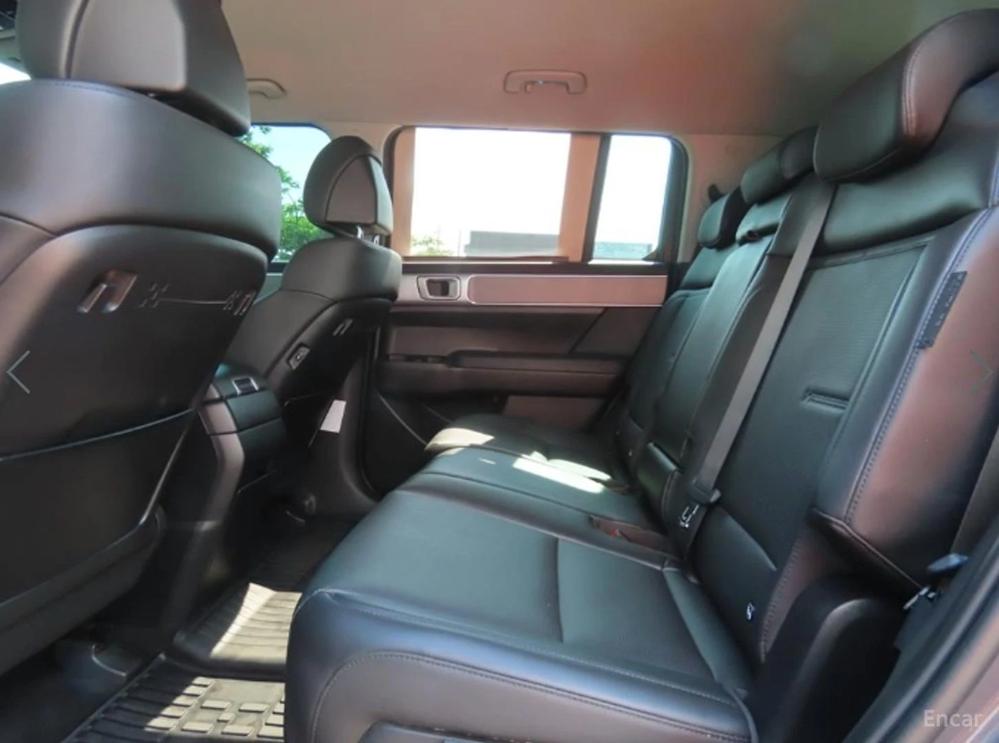 Hyundai Santa fe 1.6* HYBRID* EXCLUSIVE* ПОДГРЕВ* ОБДУХВАНЕ* 360КАМ, снимка 9 - Автомобили и джипове - 55682235