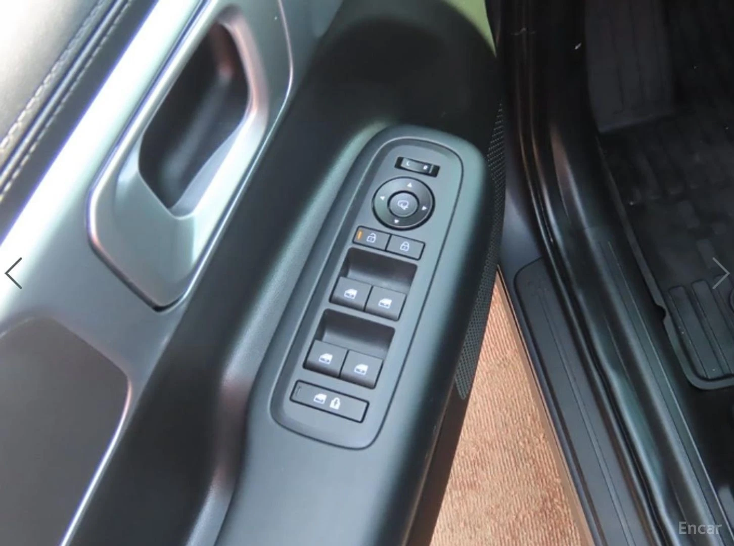 Hyundai Santa fe 1.6* HYBRID* EXCLUSIVE* ПОДГРЕВ* ОБДУХВАНЕ* 360КАМ, снимка 14 - Автомобили и джипове - 55682235