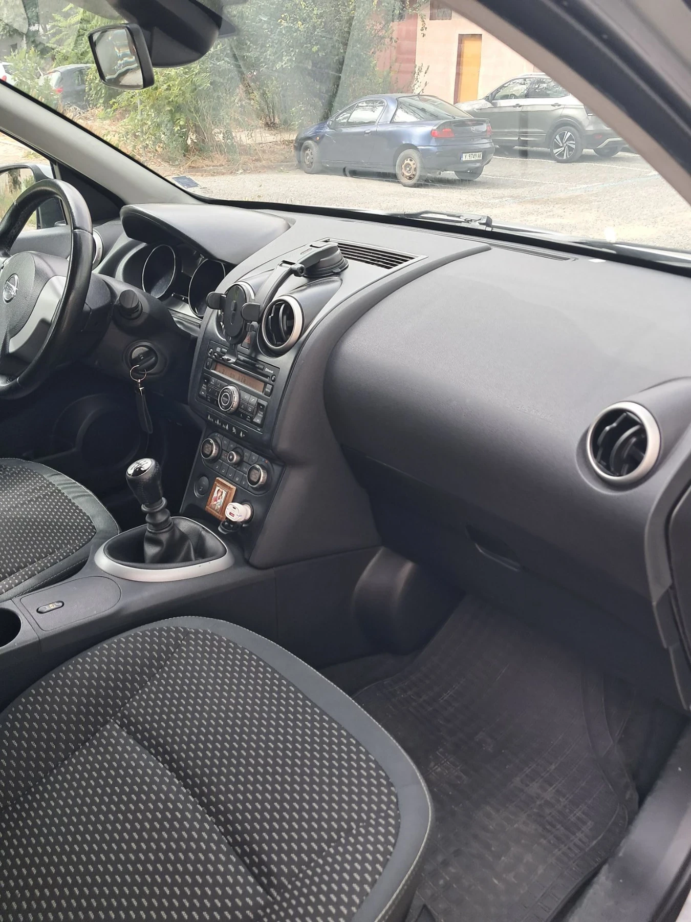 Nissan Qashqai 1.5 Dci, снимка 7 - Автомобили и джипове - 56221068