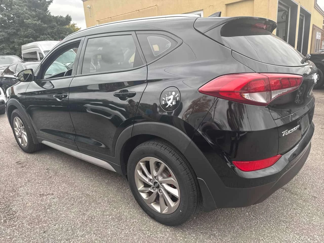 Hyundai Tucson * Premium * CARFAX * , снимка 2 - Автомобили и джипове - 56280341