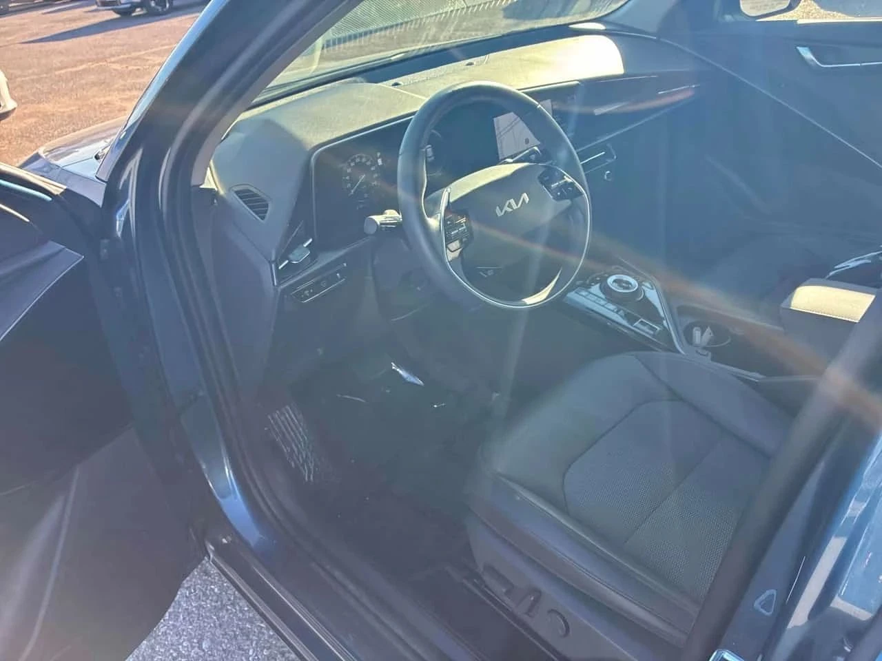 Kia Niro, снимка 5 - Автомобили и джипове - 56689263