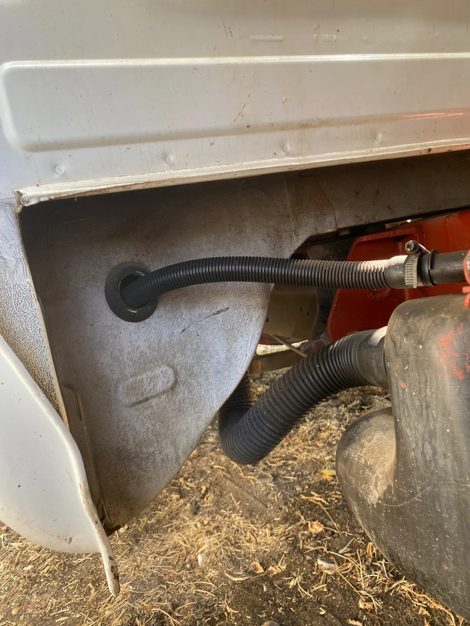 Iveco 35s13 Самосвал 3500кг - изображение 6