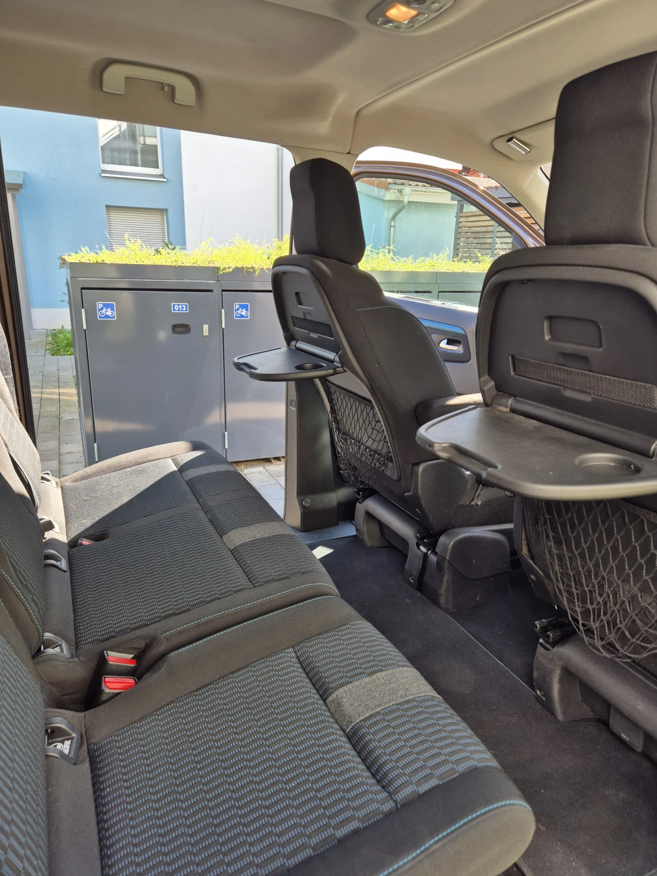 Peugeot Traveller, снимка 16 - Бусове и автобуси - 55211778
