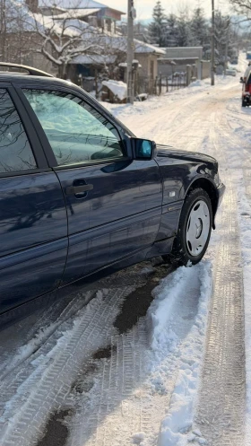 Mercedes-Benz C 180, снимка 10
