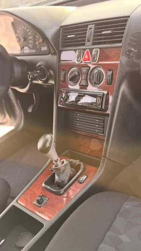 Mercedes-Benz 180 - 1000 € / 1955.83 лв. - 87878382 12