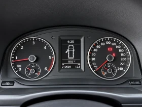 VW Touran 2.0TDI| 140HP| TOP| СОБСТВЕН ЛИЗИНГ | Auto.bg — изображение 13