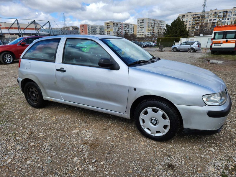 Seat Ibiza 1.4, снимка 2 - Автомобили и джипове - 44668442