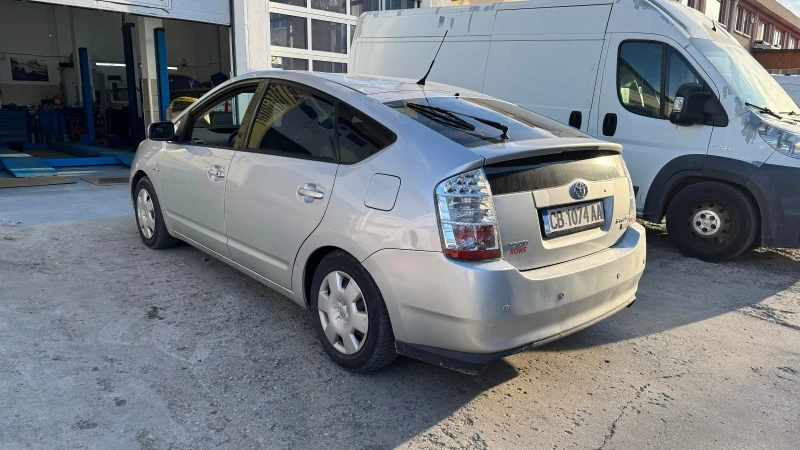 Toyota Prius NHW20L, снимка 4 - Автомобили и джипове - 47626360