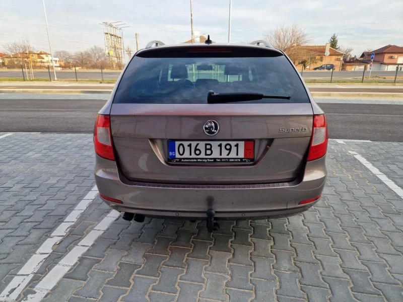 Skoda Superb 1.8 TSI, снимка 5 - Автомобили и джипове - 48057522