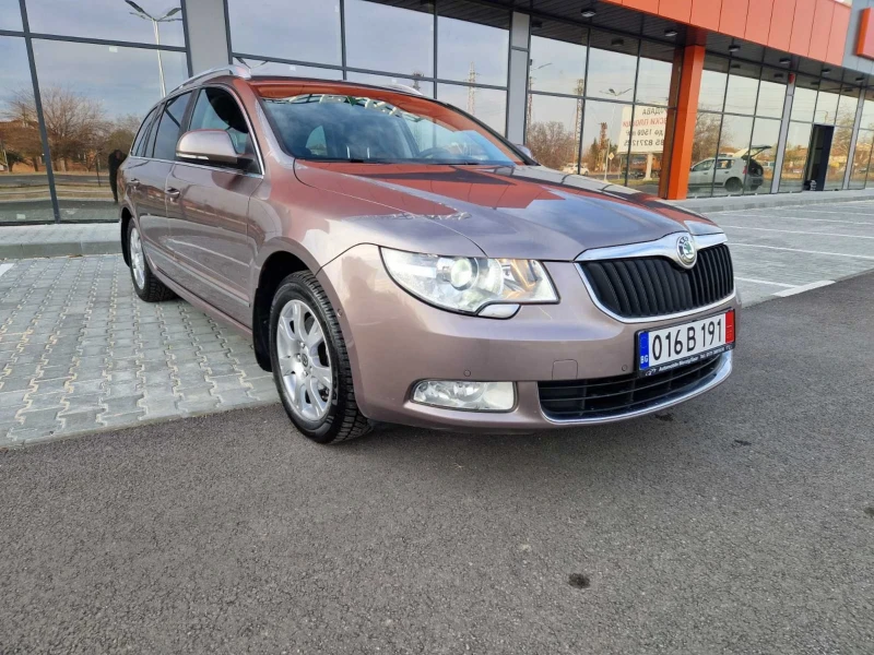 Skoda Superb 1.8 TSI, снимка 3 - Автомобили и джипове - 48057522