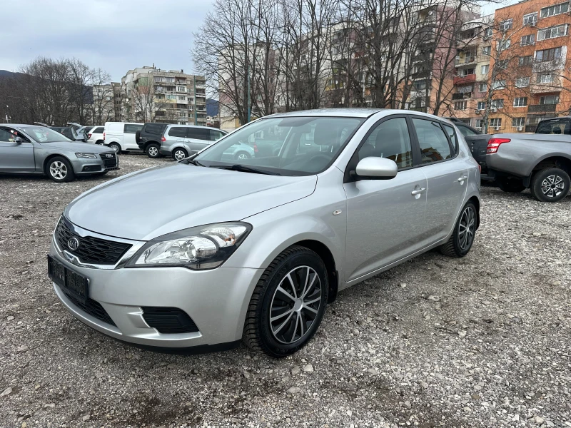 Kia Ceed 1.4i 90kc, снимка 1 - Автомобили и джипове - 48641805