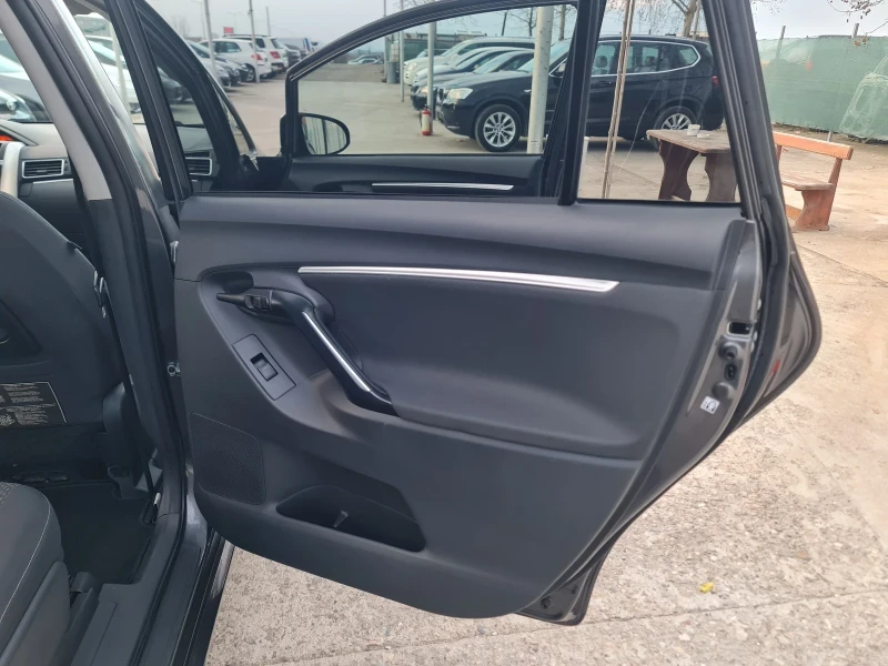 Toyota Verso FaceLift 7-Местна Navi Камера Евро5, снимка 8 - Автомобили и джипове - 49134741