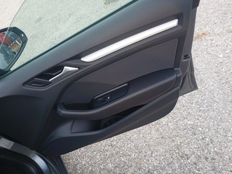 Audi A3 Facelift 1.6 TDI 116 , снимка 7 - Автомобили и джипове - 52096495