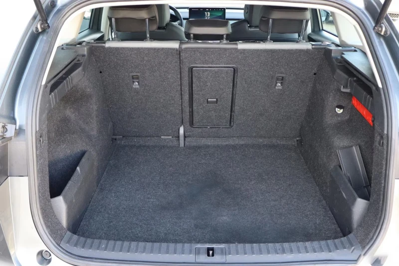 Skoda Enyaq iV60/179HP/CAM/NAVI/LED/KLESS/AMBI/CPLAY/245g, снимка 13 - Автомобили и джипове - 51565858