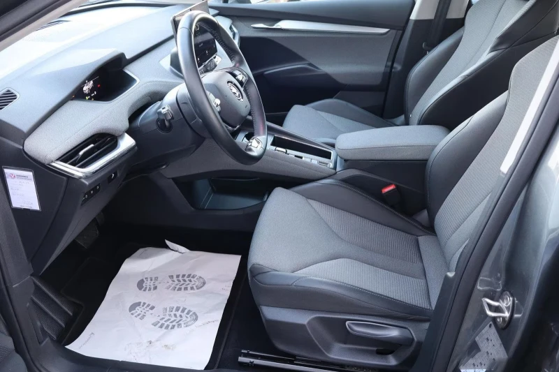 Skoda Enyaq iV60/179HP/CAM/NAVI/LED/KLESS/AMBI/CPLAY/245g, снимка 7 - Автомобили и джипове - 51565858