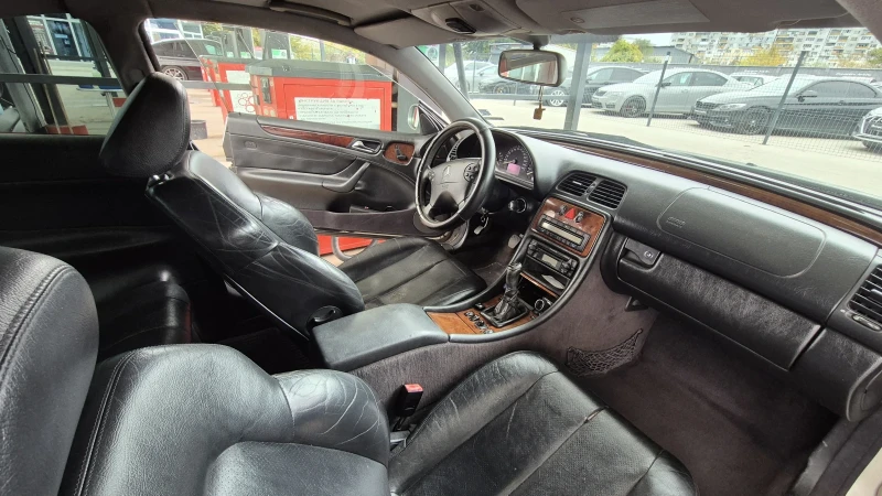 Mercedes-Benz CLK 200 kompressor, снимка 7 - Автомобили и джипове - 52055201