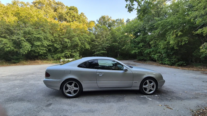 Mercedes-Benz CLK 200 kompressor, снимка 3 - Автомобили и джипове - 52055201