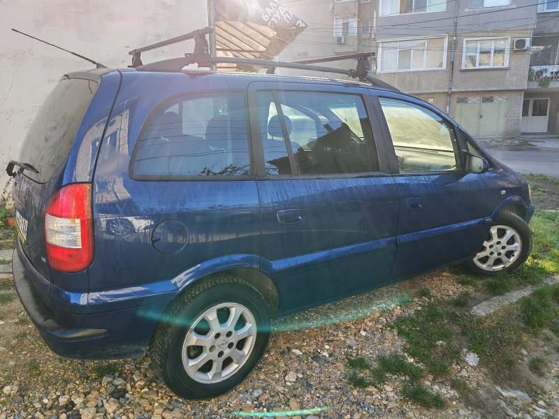 Opel Zafira 1.8, снимка 6 - Автомобили и джипове - 52443383