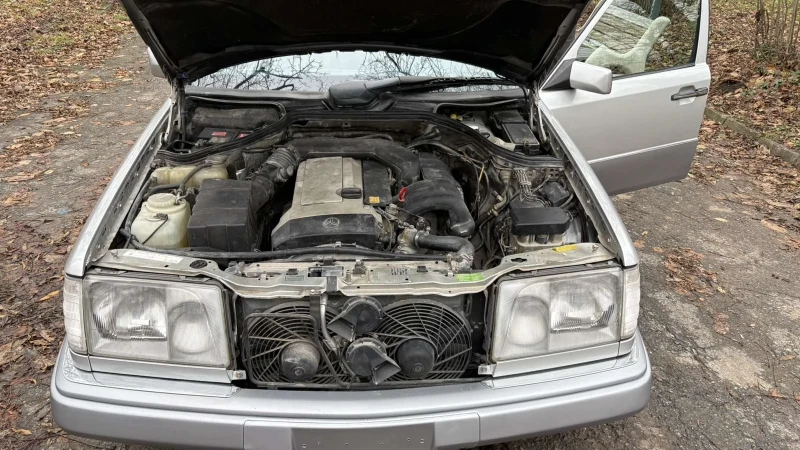 Mercedes-Benz E 320, снимка 3 - Автомобили и джипове - 52596032