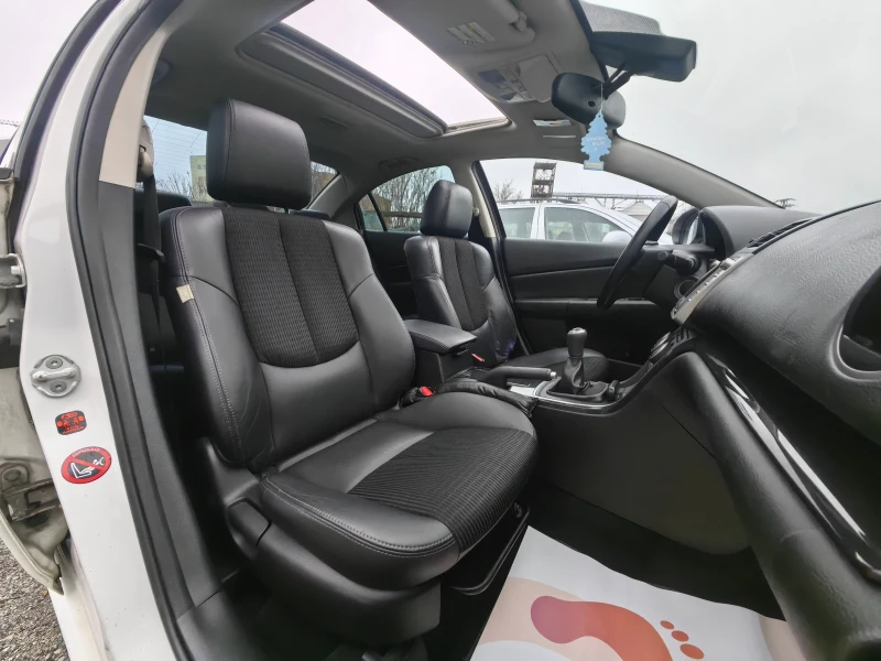 Mazda 6 2.5 бензин 170 кс , СЕДАН , Отлична , снимка 14 - Автомобили и джипове - 52641962