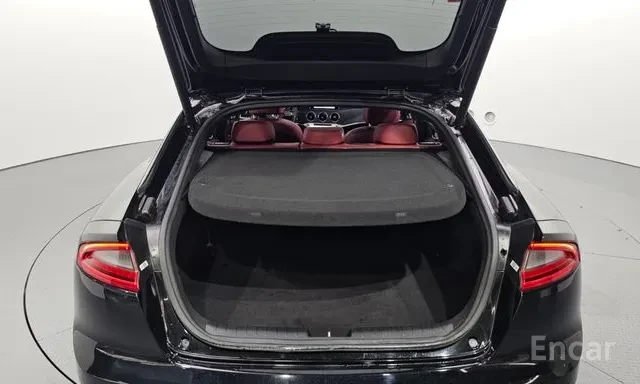 Kia Stinger GT AWD 3.3 V6 ЛИЗИНГ, снимка 13 - Автомобили и джипове - 56318920