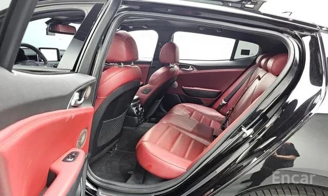 Kia Stinger GT AWD 3.3 V6 ЛИЗИНГ, снимка 4 - Автомобили и джипове - 56318920