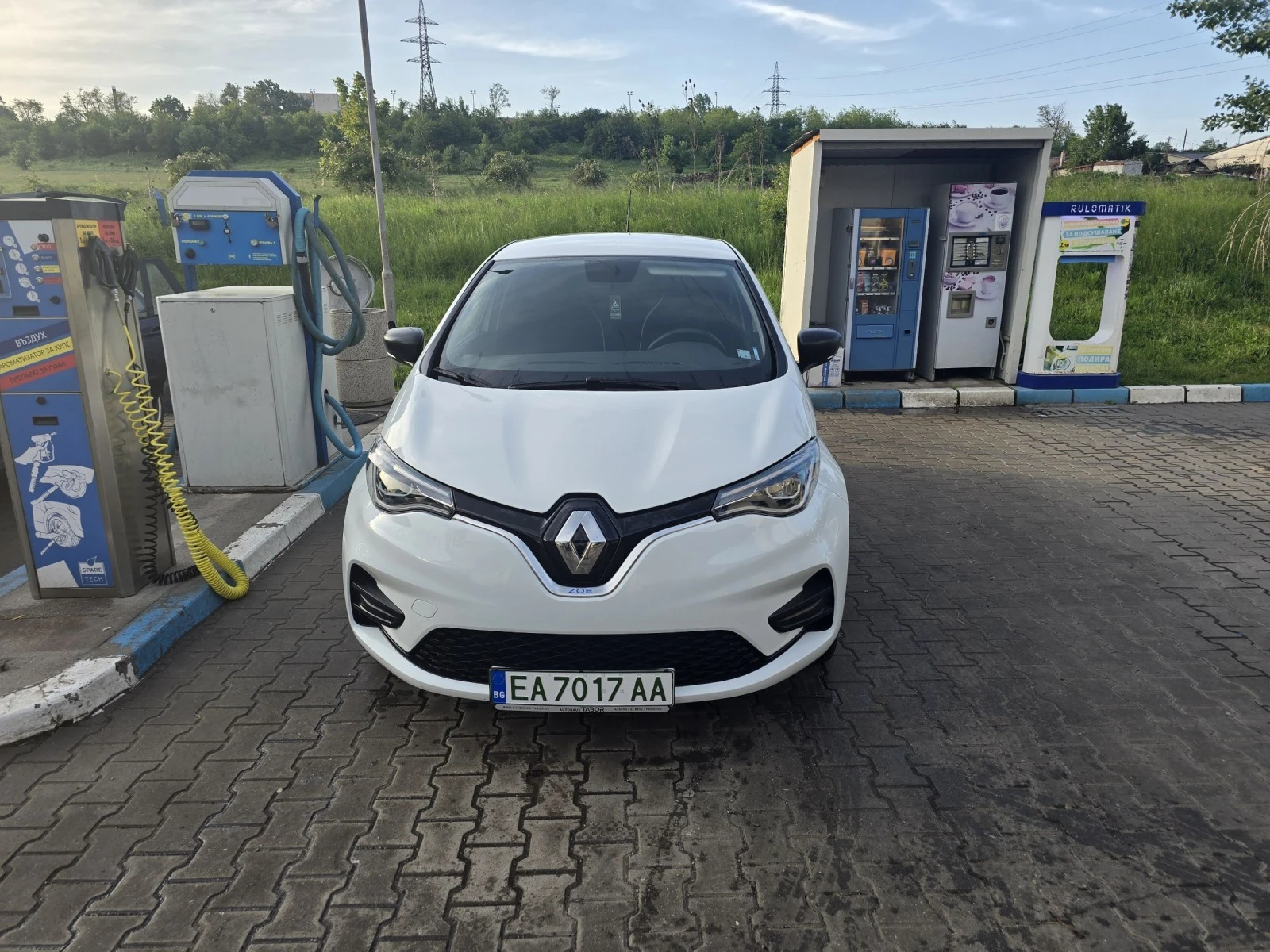 Renault Zoe 52KW R110 ГАРАНЦИОНЕН  - изображение 3