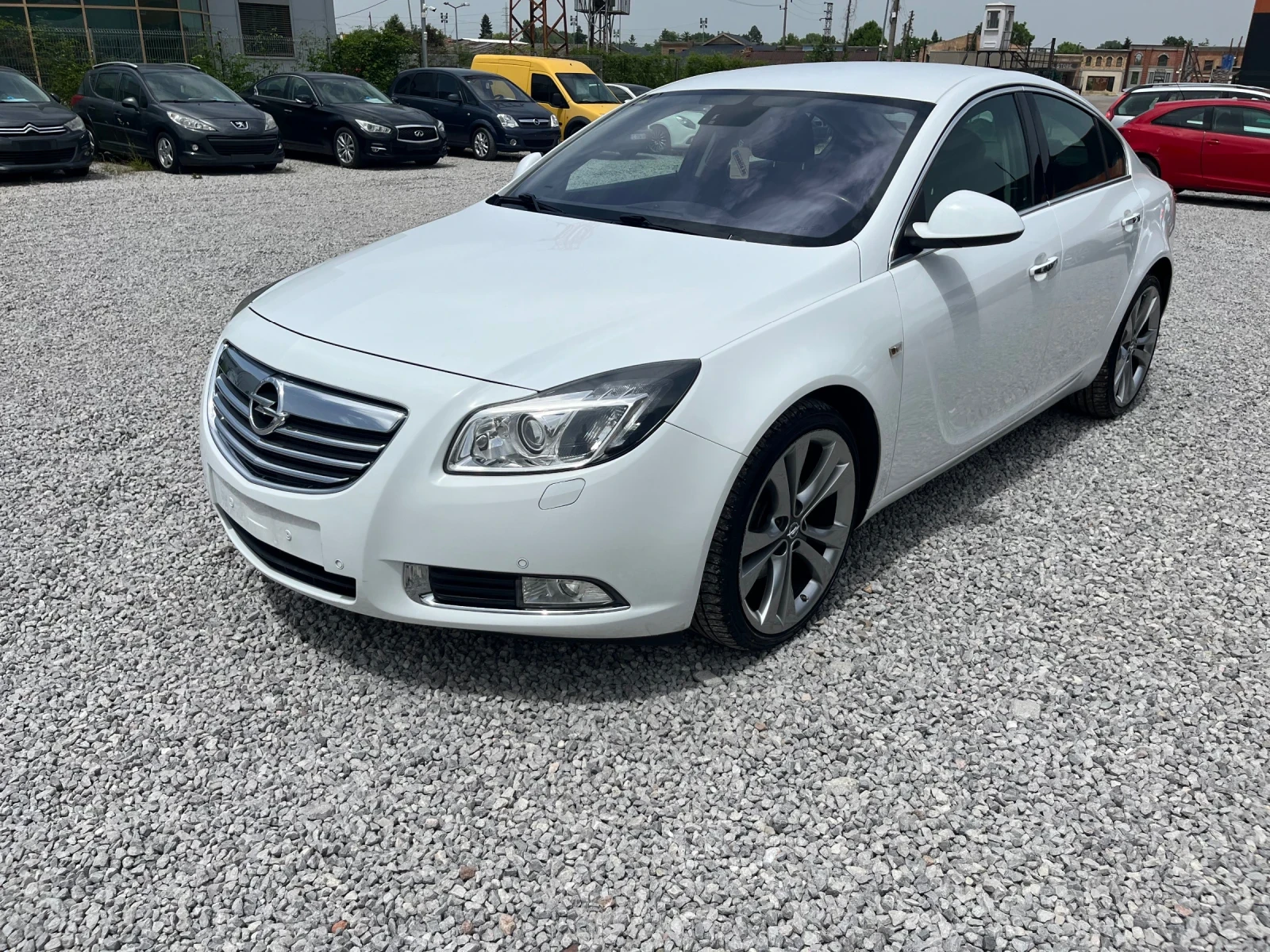 Opel Insignia 1.6Ti-180k.c. COSMO - изображение 2