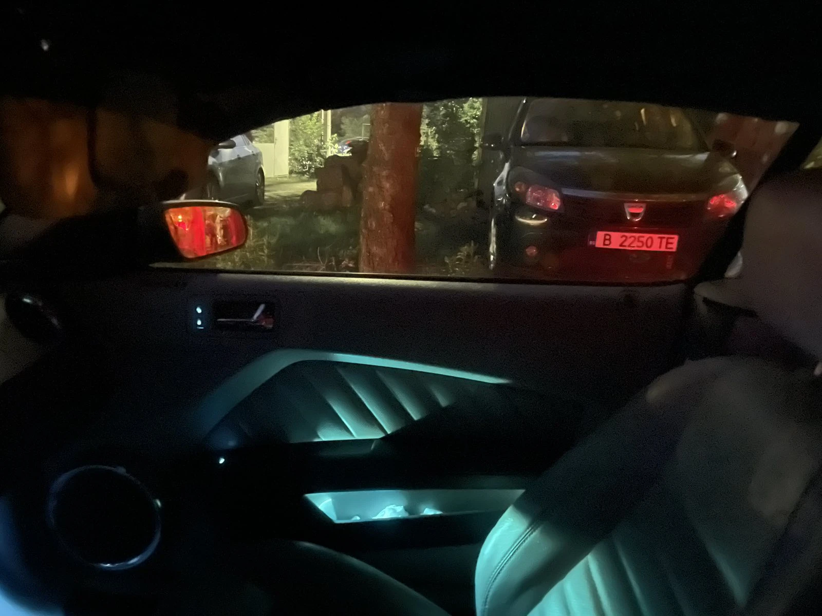 Ford Mustang 4.0 V6 CABRIO | Mobile.bg — изображение 13