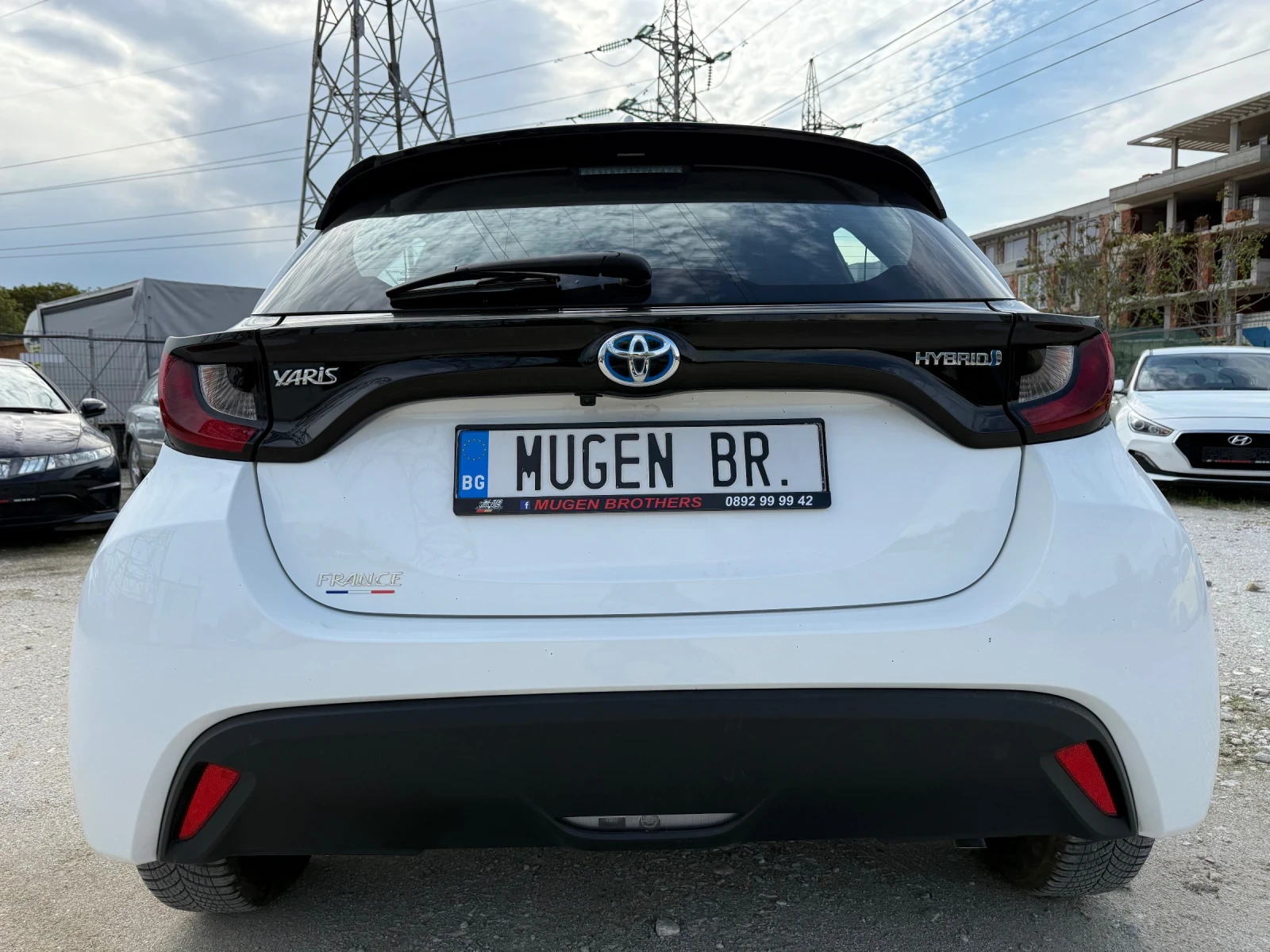 Toyota Yaris HYBRID / 54 000 км. / 2021 / ЕВРО 6 - изображение 6