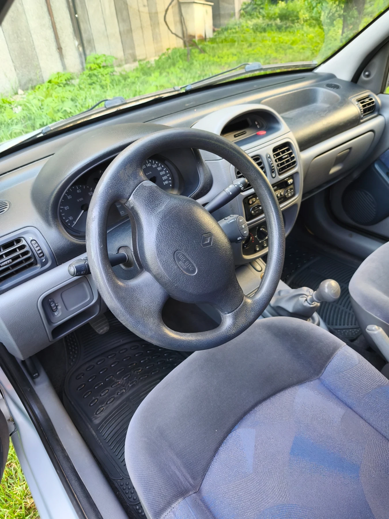 Renault Clio  - изображение 7