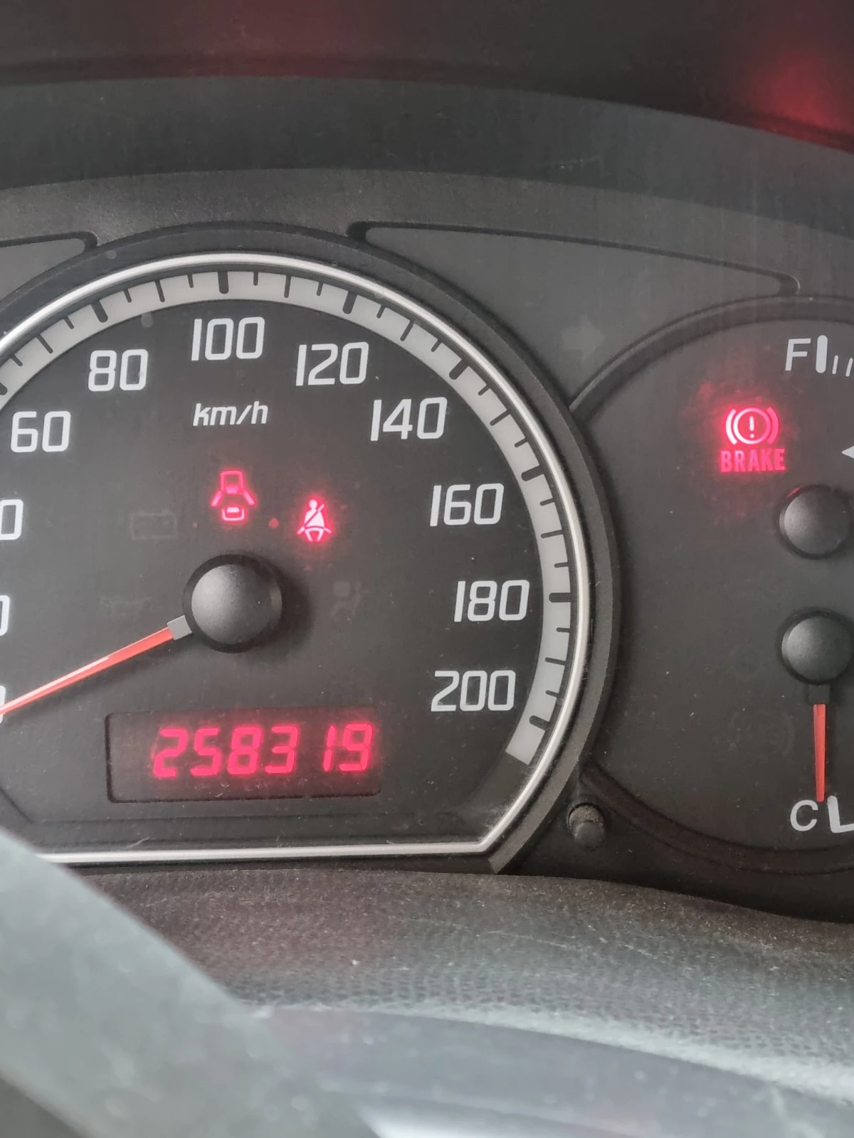 Suzuki Swift  - изображение 3
