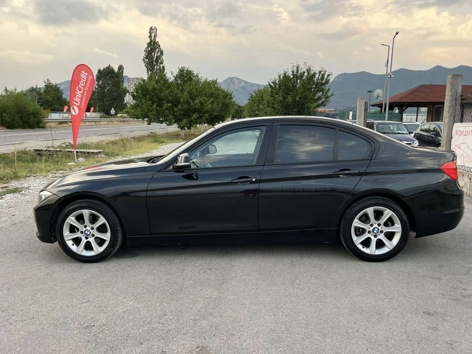 BMW 318 2.0TDI 143кс 166 000км АВТОМАТ ПЕРФЕКТНО - изображение 6