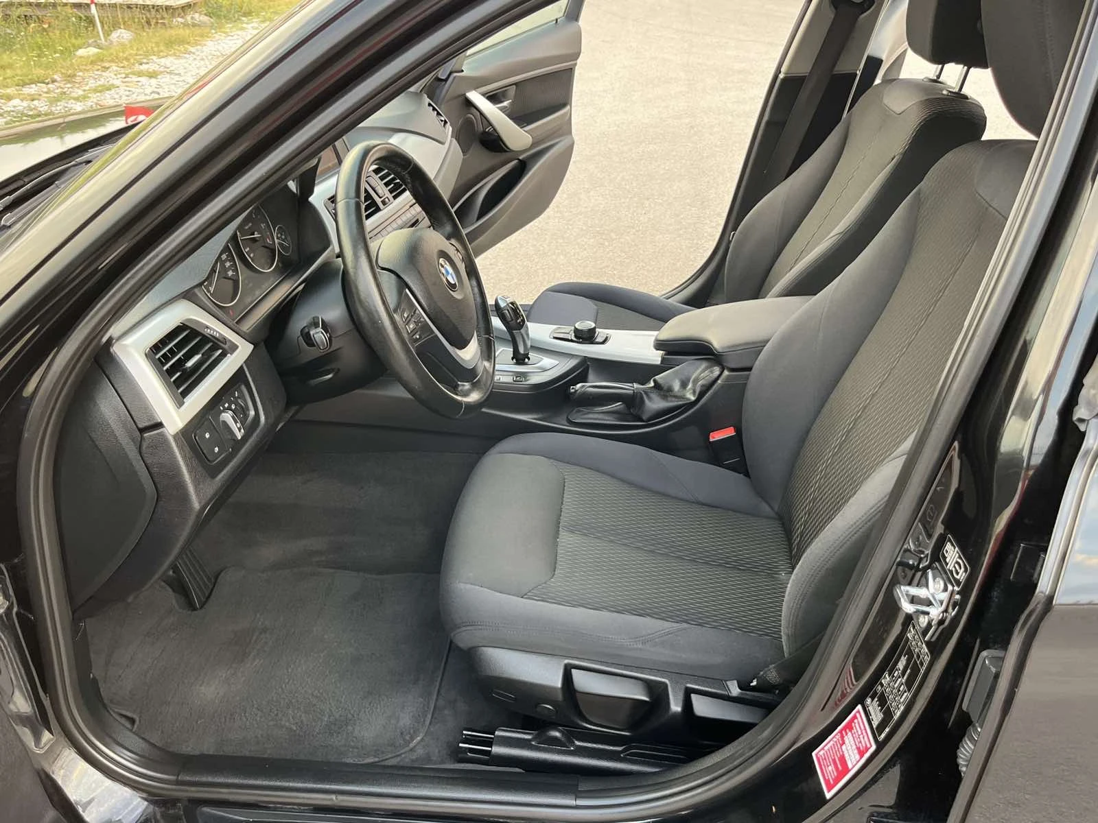 BMW 318 2.0TDI 143кс 166 000км АВТОМАТ ПЕРФЕКТНО - изображение 8