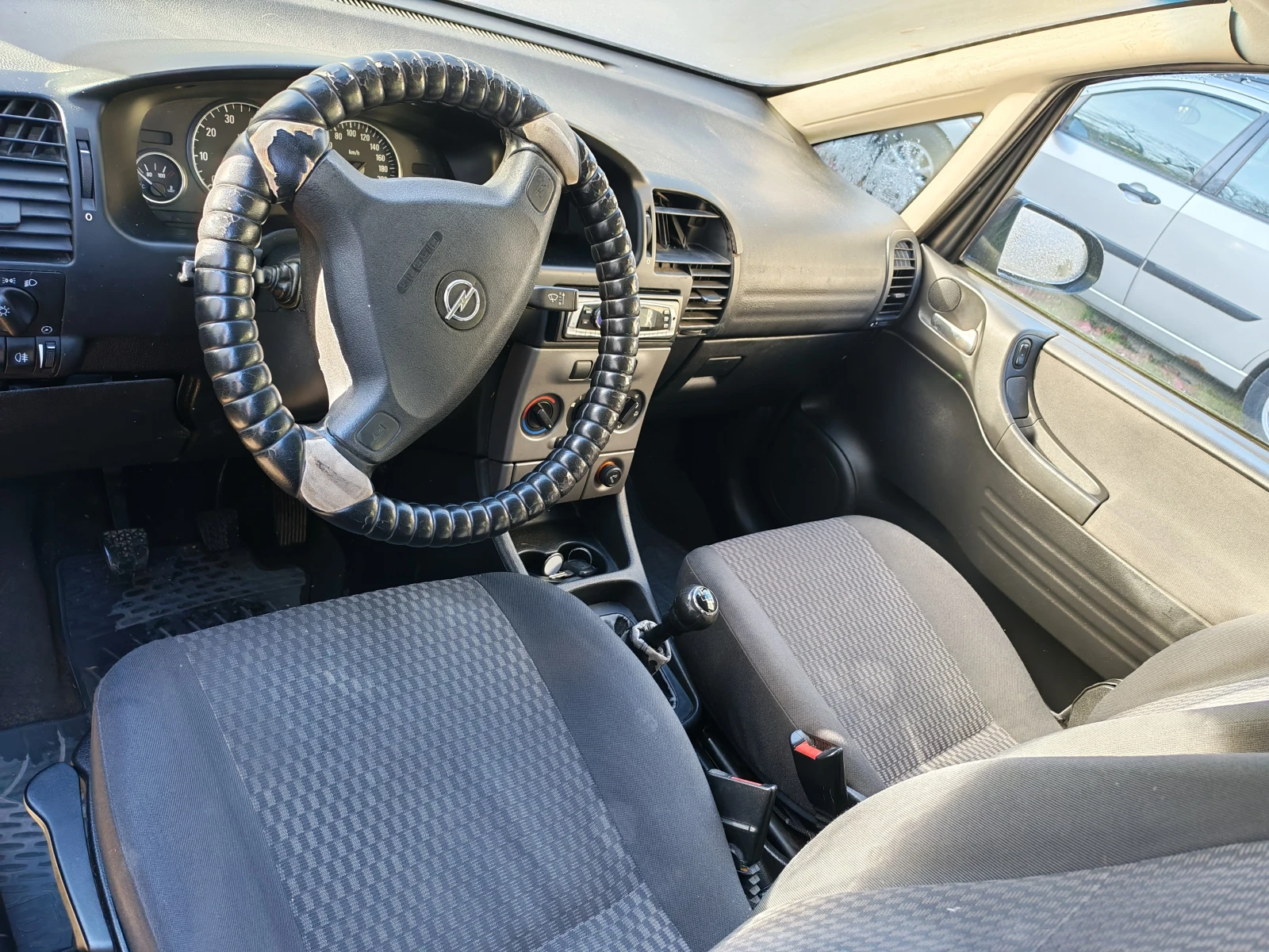 Opel Zafira 1.8 - изображение 3