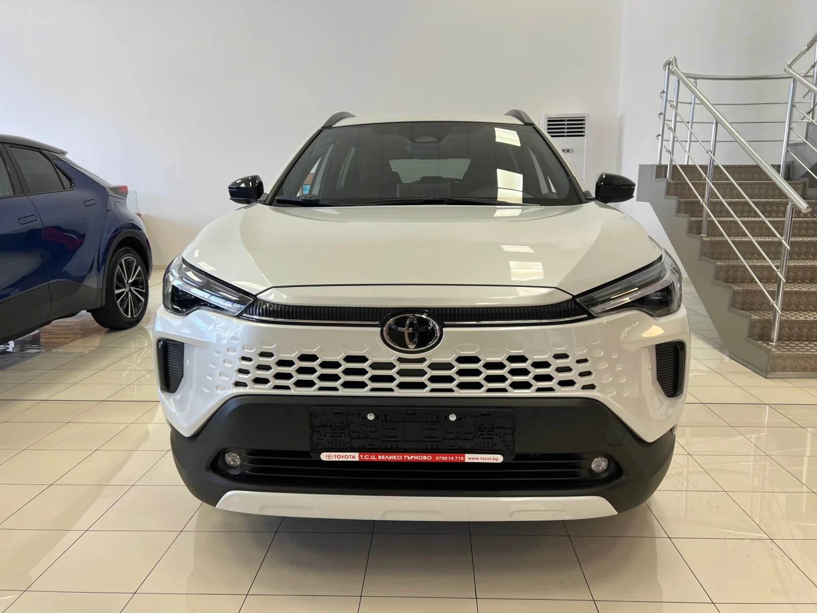 Toyota Corolla Cross 1.8H Executive Plus  | Mobile.bg � ����������� 2