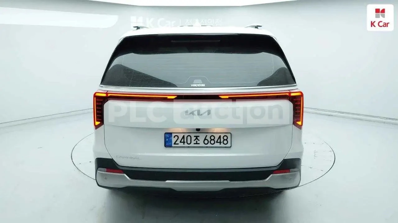 Kia Carnival 3.5L 2WD, снимка 5 - Автомобили и джипове - 53715393