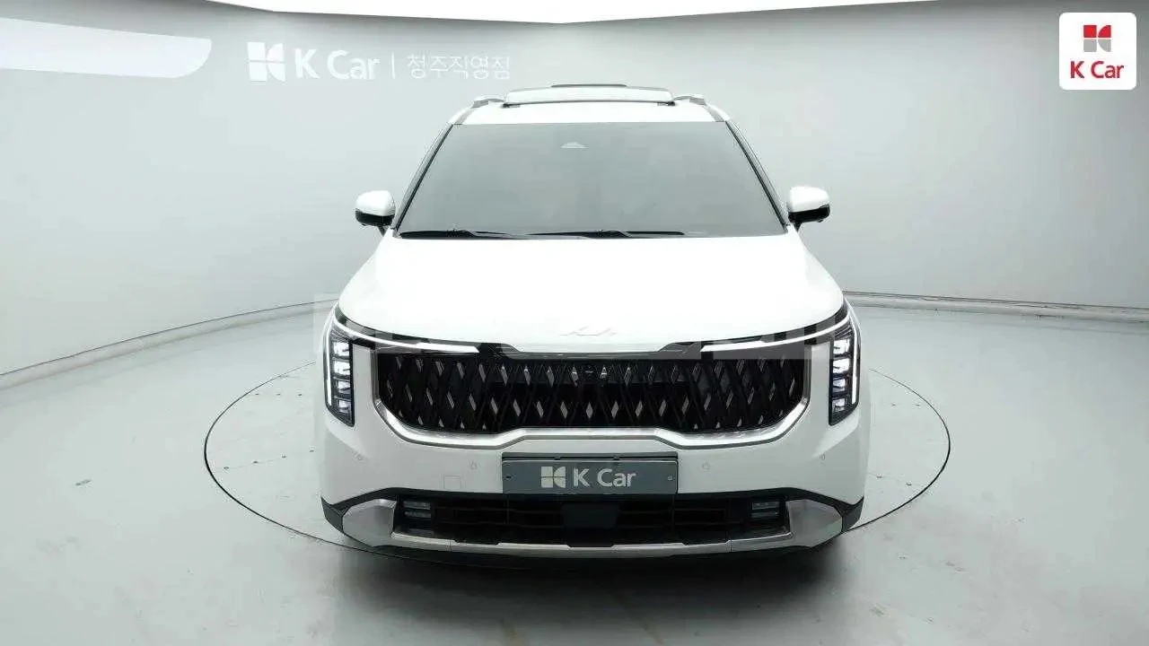 Kia Carnival 3.5L 2WD, снимка 4 - Автомобили и джипове - 53715393