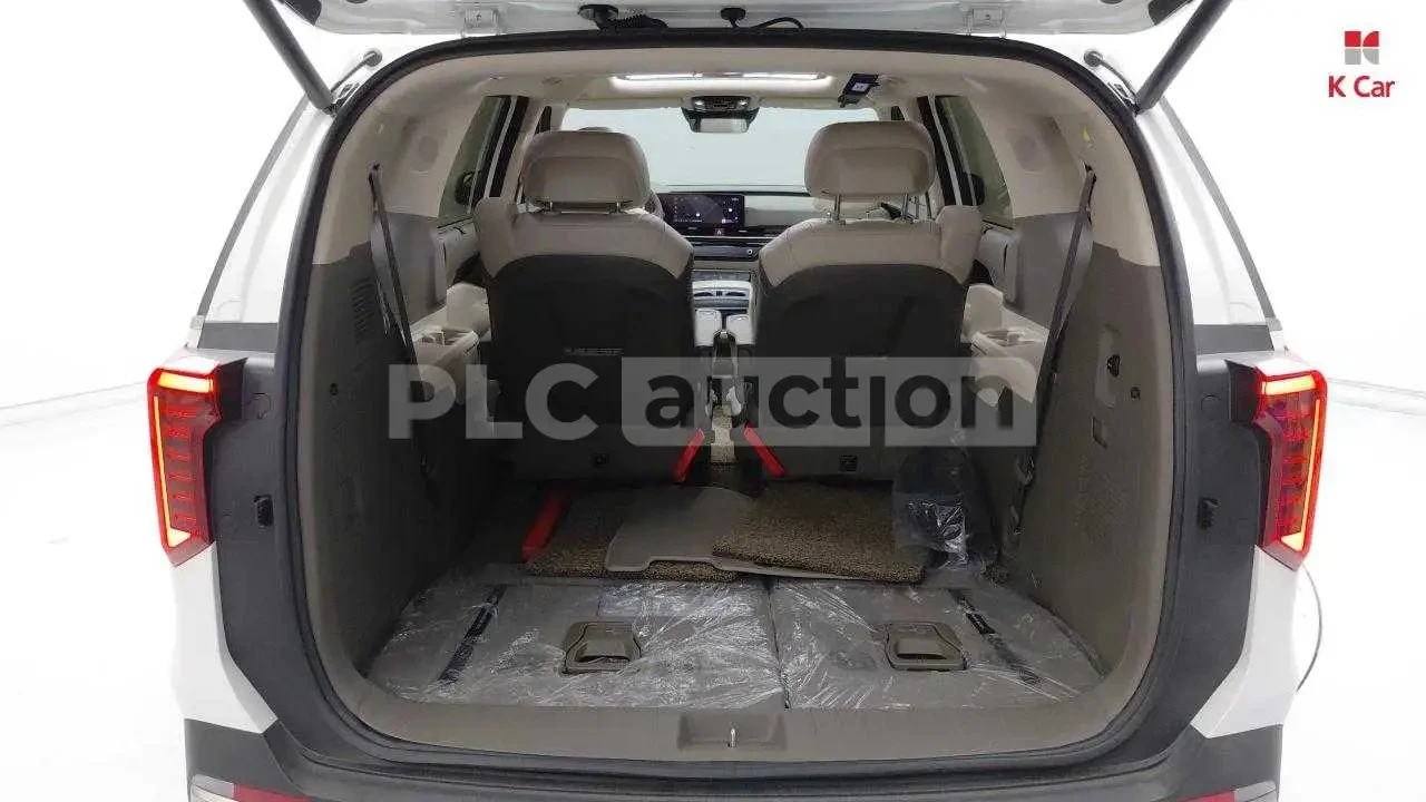 Kia Carnival 3.5L 2WD, снимка 17 - Автомобили и джипове - 53715393