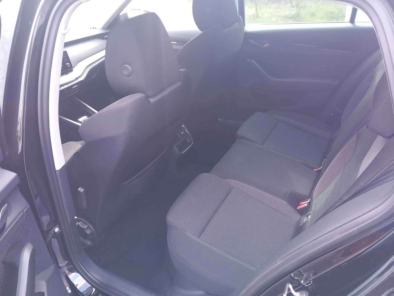 Skoda Octavia 2.0TDI/7DSG, снимка 7 - Автомобили и джипове - 53724685