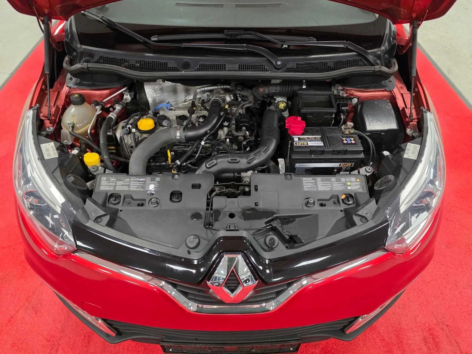 Renault Captur 1.2 TCe | Automatic | Обслужен | Регистриран , снимка 17 - Автомобили и джипове - 53880302