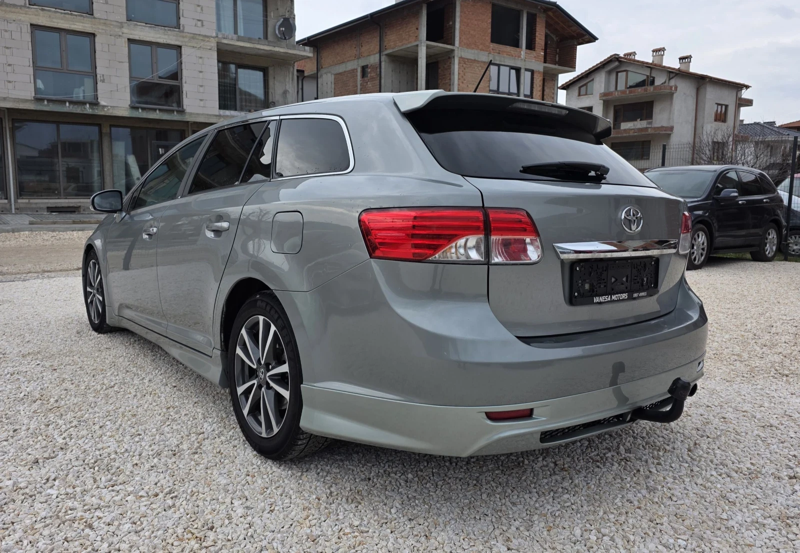 Toyota Avensis FULL SERVICE Алкантара Навигация Камера Подгрев , снимка 6 - Автомобили и джипове - 53927417